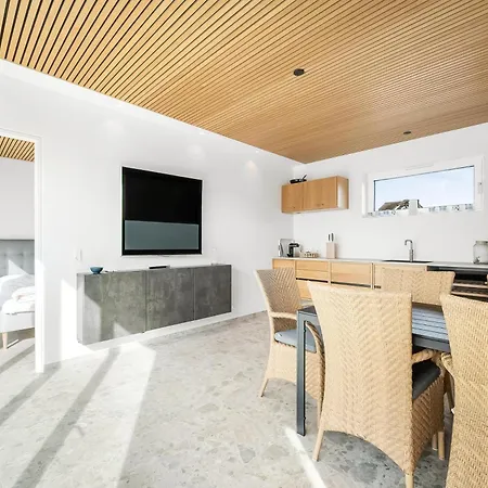 Unique For 10 People With A Large Outdoor Wellness Area - 1030 度假居 *